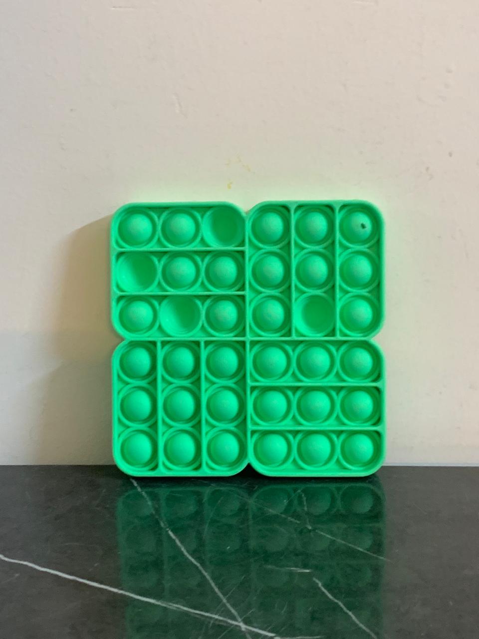 Pop It Fidget Toy. (Condition 9/10) SKU:BXL-115