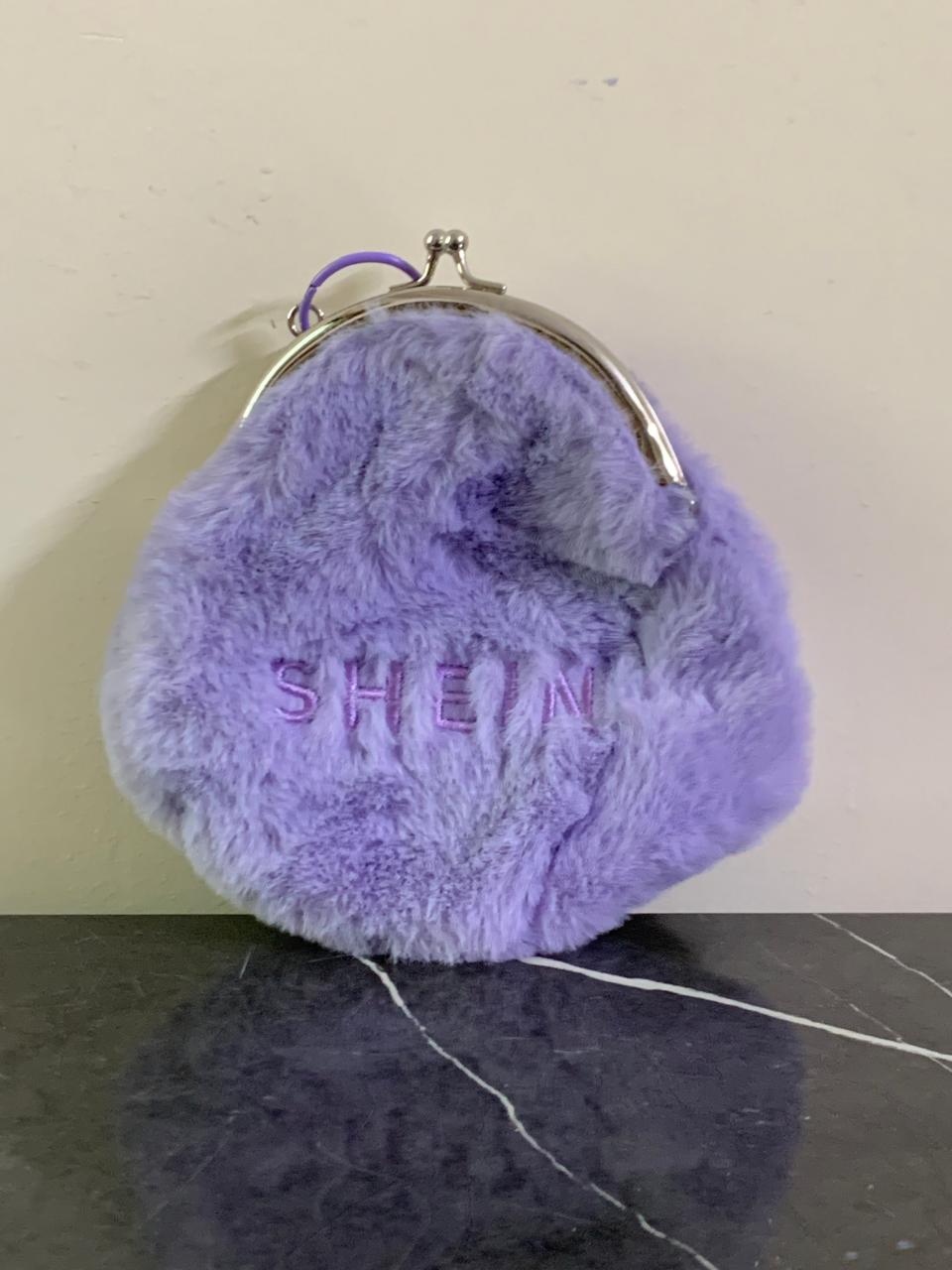 SHEIN Fluffy Clip Top Clutch Bag.  SKU: BXL-004