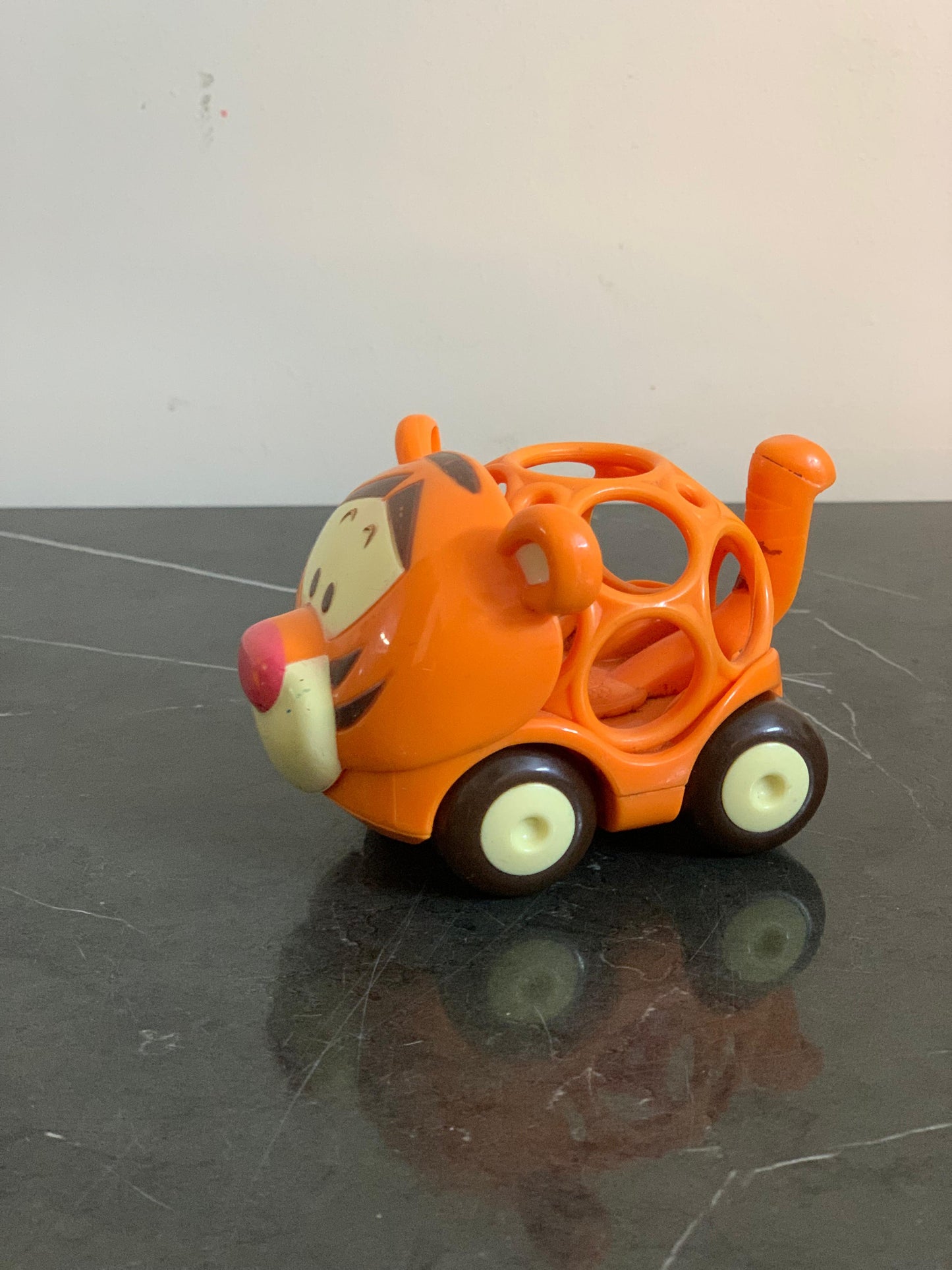 Disney Baby Go Grippers Tigger Push Car Toy. SKU:BXL-025